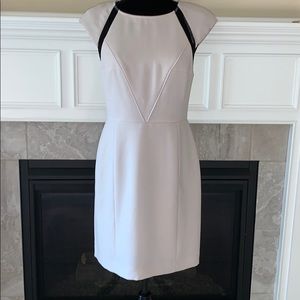 Gianni Bini Beige Dress Size 6